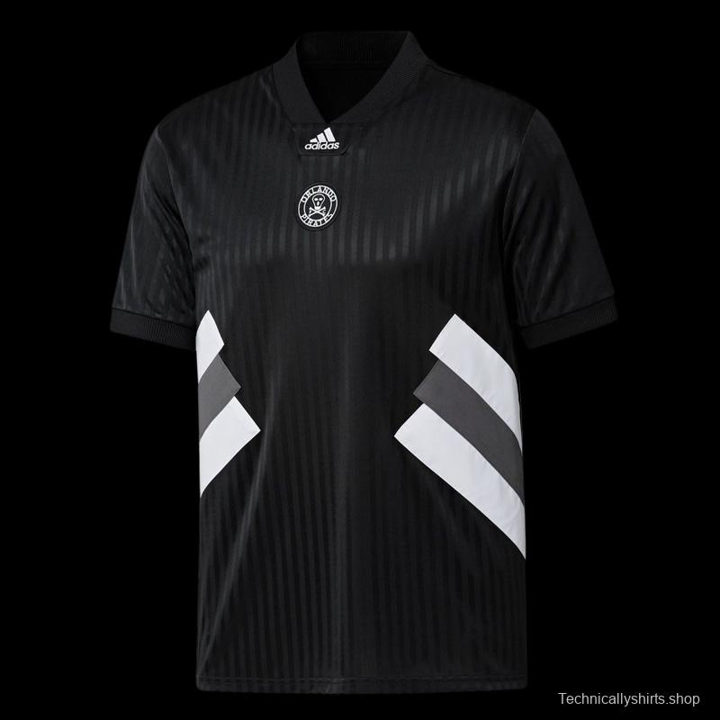 Player Version 22/23 Orlando Pirates Black Icon Remake Jersey