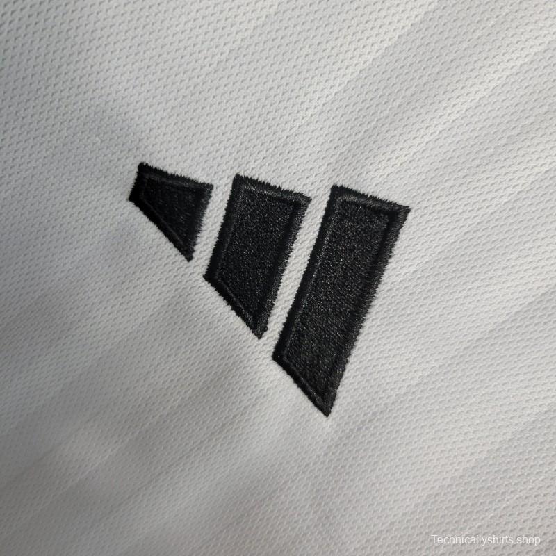 23-24 Fulham Home Soccer Jersey