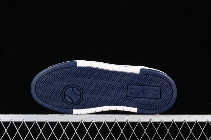MLB Chunky Liner Classic Monogram Lightweight Platform Sneakers with 6cm Height Increase - 3ASXCMN4N50NYS