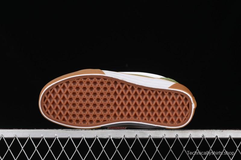 Vans Classics Knu Skool Retro Sneakers with Enlarged Toe and Thickened Sole - VN0009QCCIB