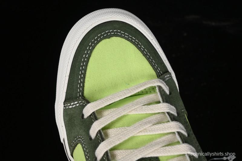 Vans Chukka Push Low-Top Skate Shoes with Slip-Resistant Sole in Apple Green - VN0008ZE08P