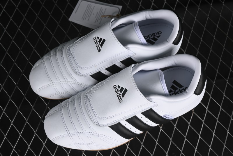 Adidas Originals Taekwondo JQ4774 Low-Top Training Shoes for Comfortable Non-Slip Workouts