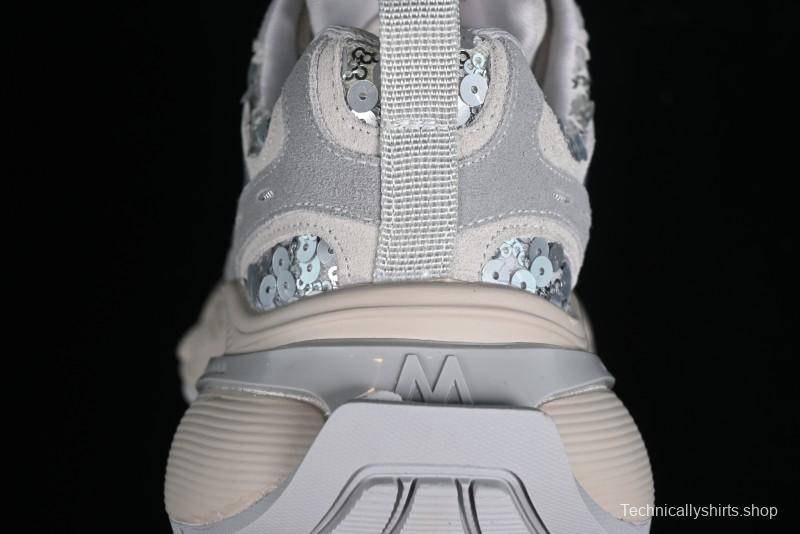 GG-CC Casual Running Shoes with Irregular Design - G24U9893B