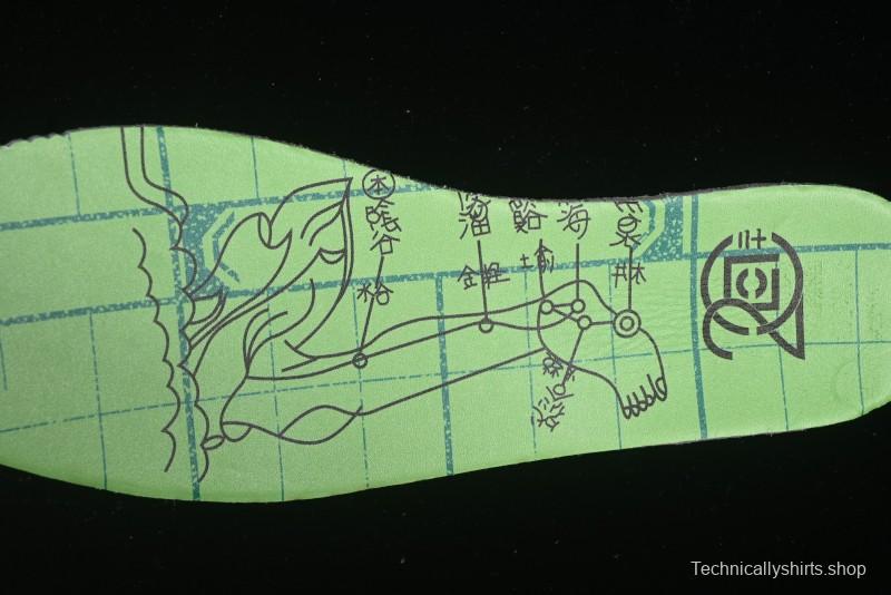 Nike Clot x Dunk Low SB 'What The' Casual Sneakers with Silk, Terracotta, and Holographic Elements - FN0316-999