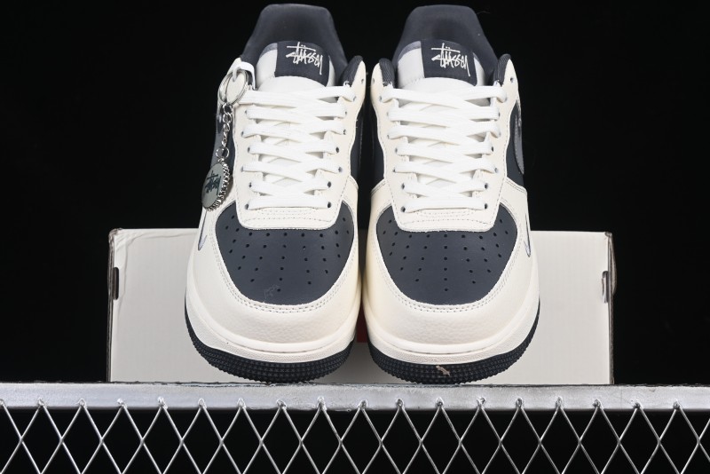 Nike Air Force 1 '07 Low Stussy Collaboration - Light Grey Triple Swoosh Low-Top Casual Sneakers - KK1988-037