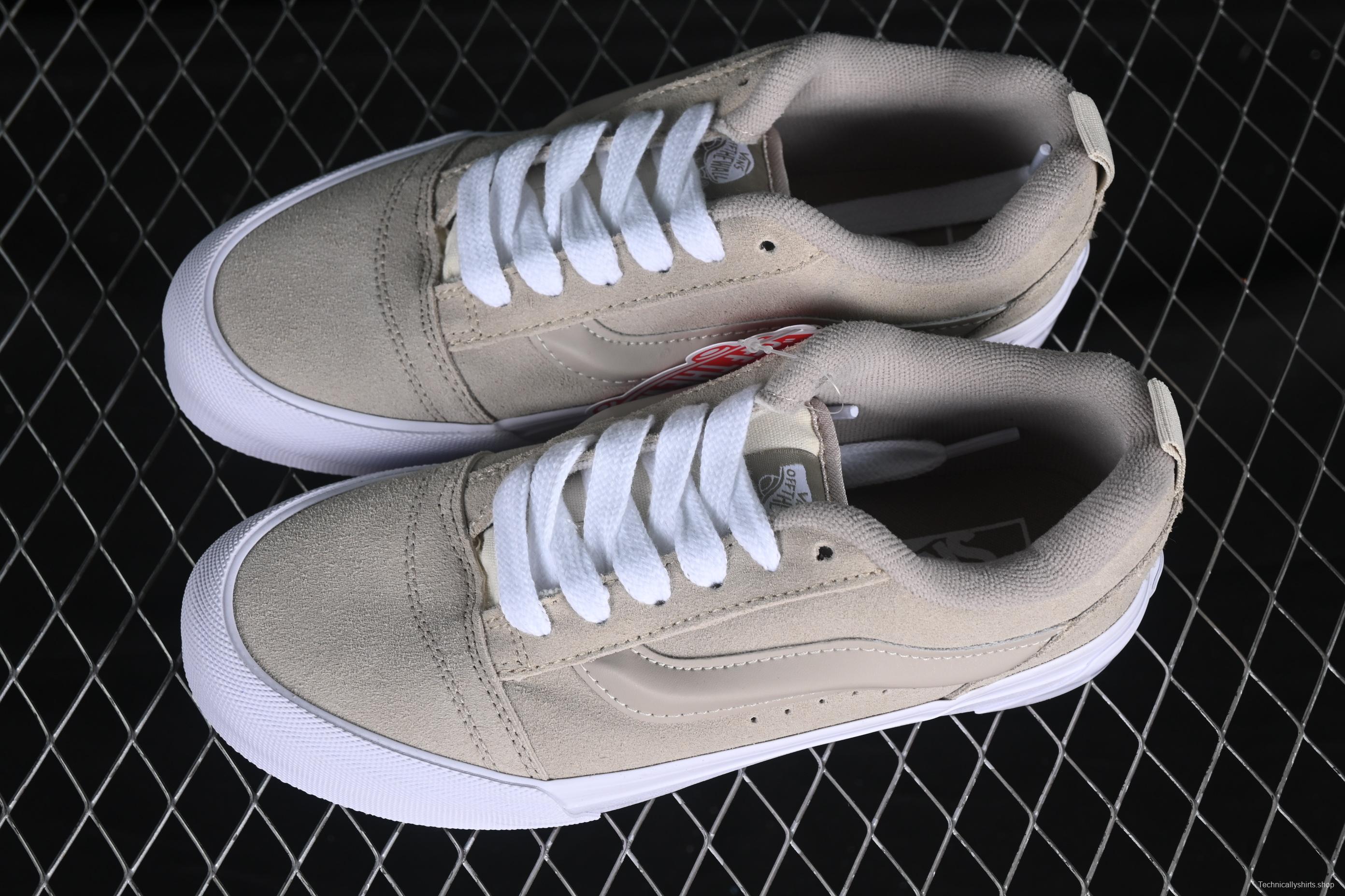 Vans Knu Skool Low-Top Retro Chunky Sneakers - VN000D220VW