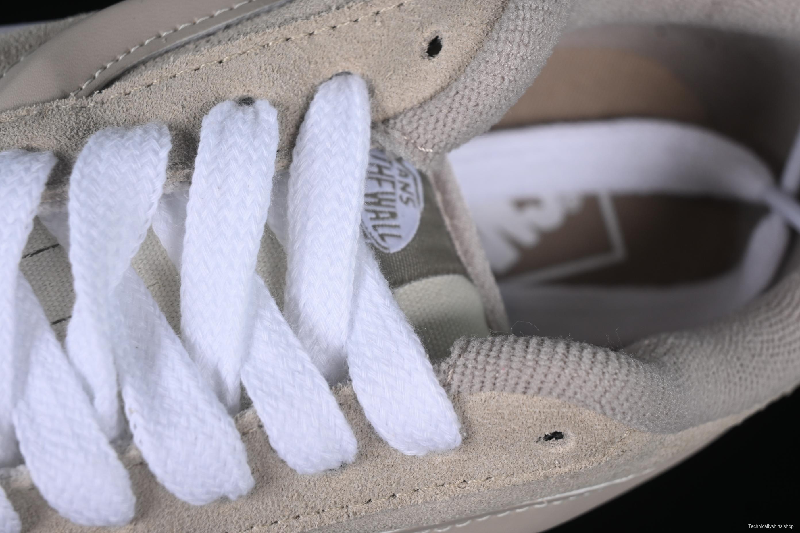 Vans Knu Skool Low-Top Retro Chunky Sneakers - VN000D220VW