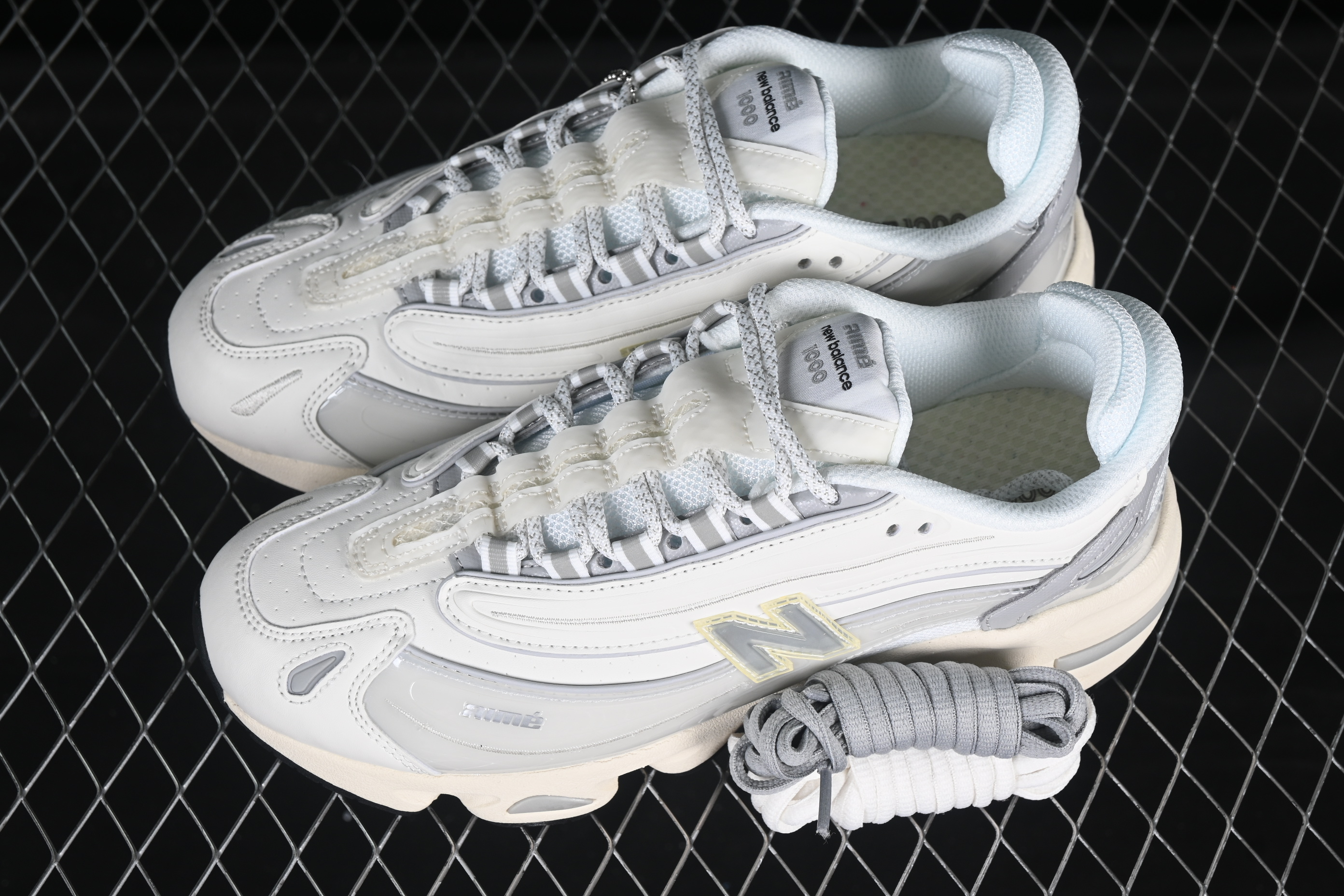 New Balance 1000 Series Retro Dad Style Low-Top Casual Running Shoes - M1000AC1