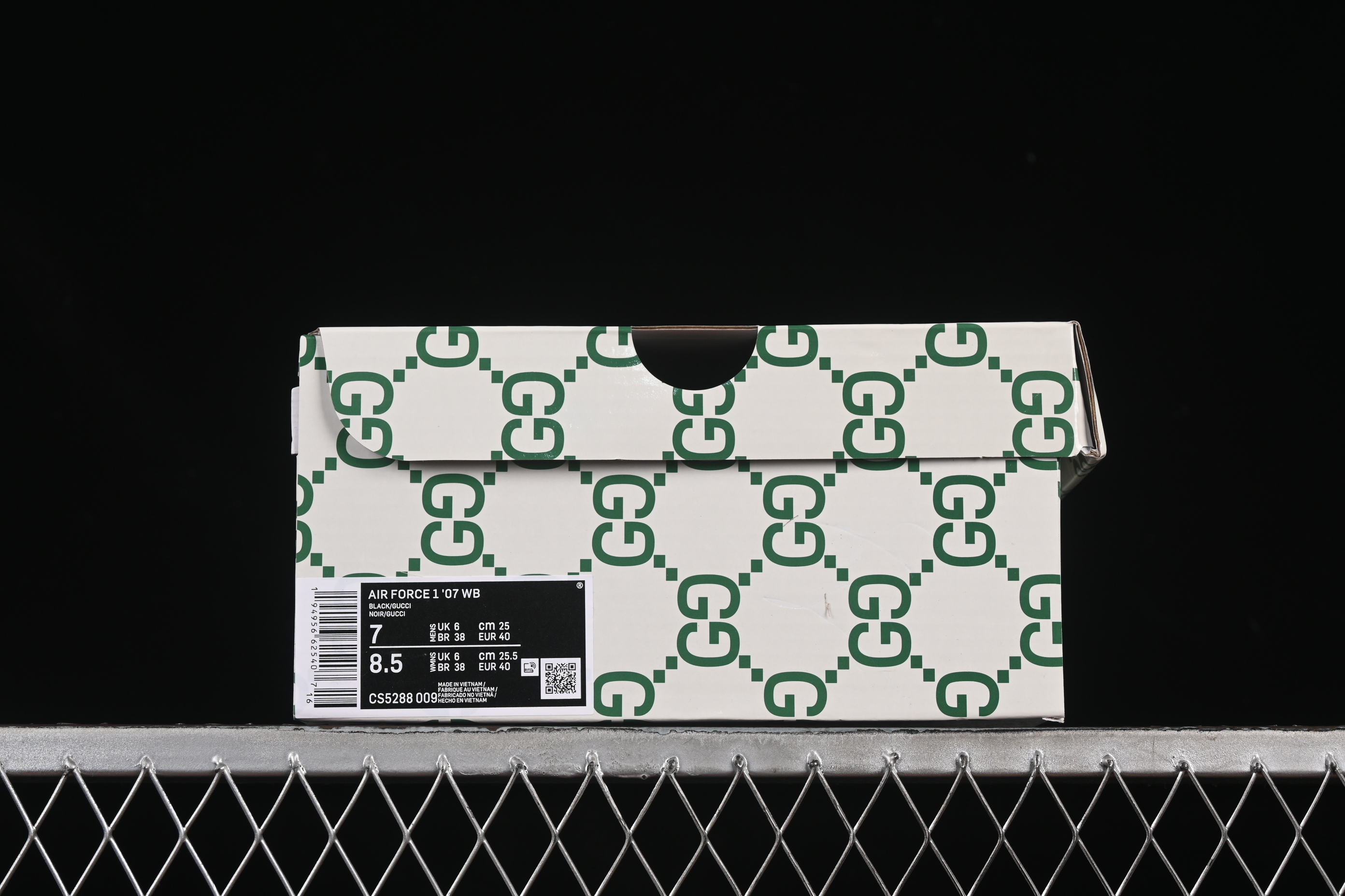 Nike Air Force 1'07 Low Gucci Collaboration Dual-Tone Mini Swoosh Casual Sneakers - CS5288-009