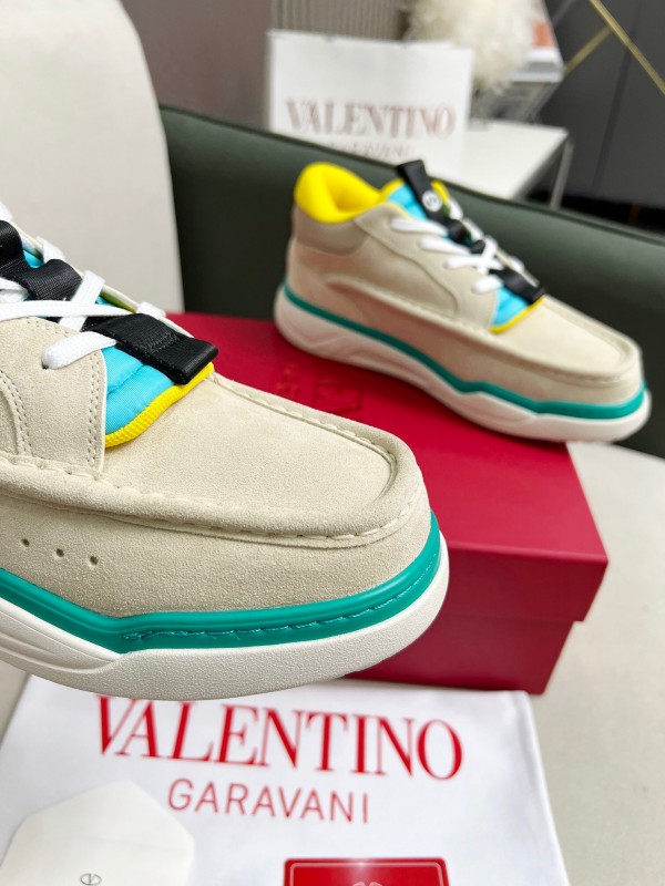 2025 Unisex Valentino Yellow Blue Beige Leather Sneakers RUNBOOT LY00390