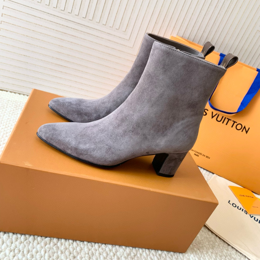 2024 Women Louis Vuitton Grey Suede Ankle Boots MJ00410
