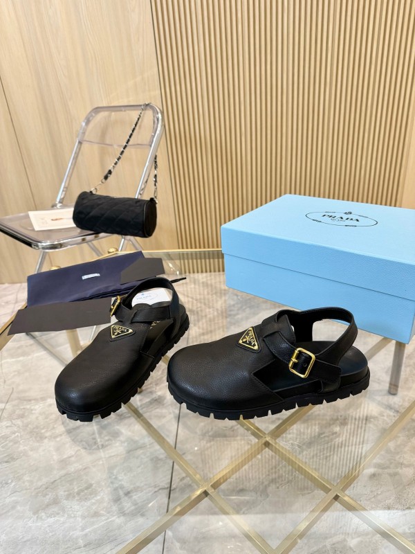 2025 Women Prada Black Leather Sandals LY00280
