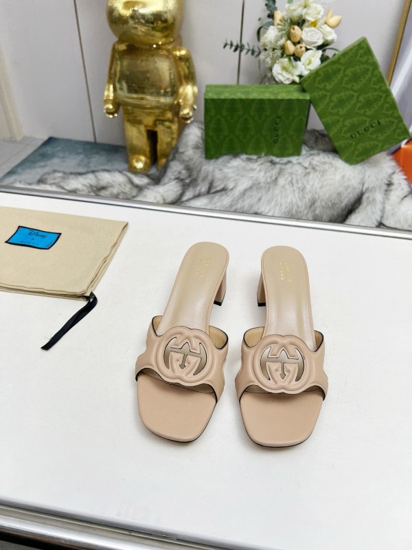 2025 Women Gucci Beige Leather Slippers MJ00190