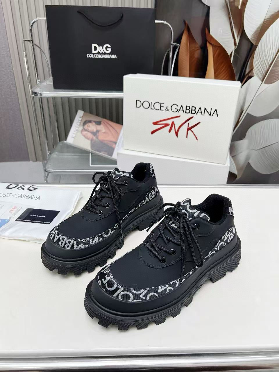 2024 Unisex Dolce & Gabbana Black Fabric Leather Chunky Sneakers