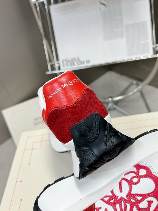 2024 Unisex Alexander McQueen White Red Leather Suede Sneakers MJ00370
