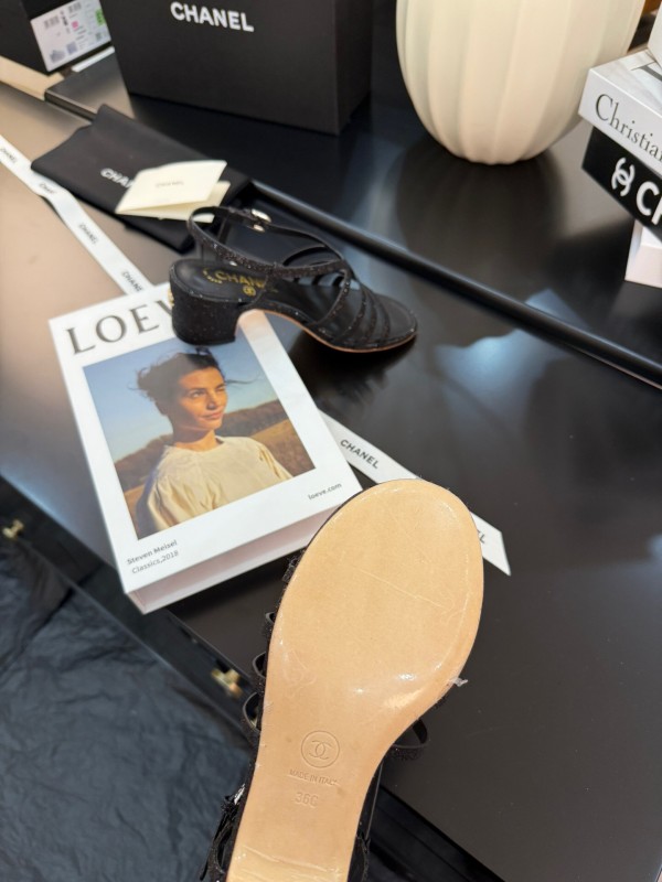 2025 Women Chanel Black Leather Sandals KFY00289