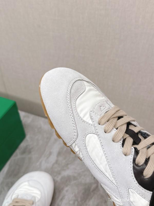 2025 Unisex Bottega Veneta White Black Nylon Suede Sneakers KFY00290