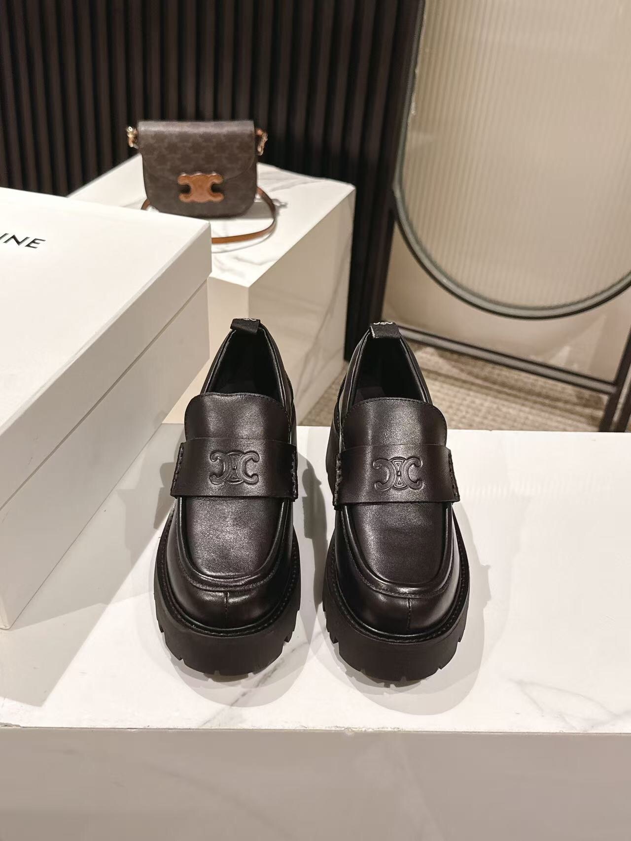CELINE 2025/SS Lisa Same Style Platform Loafers - LY00300