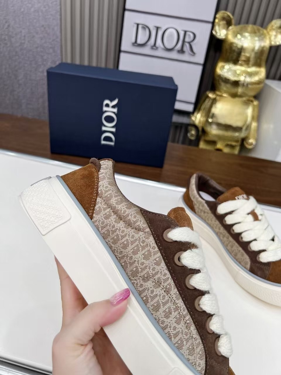 Dior B33 Sneakers Classic Tennis Shoe Reinvention - AS00290