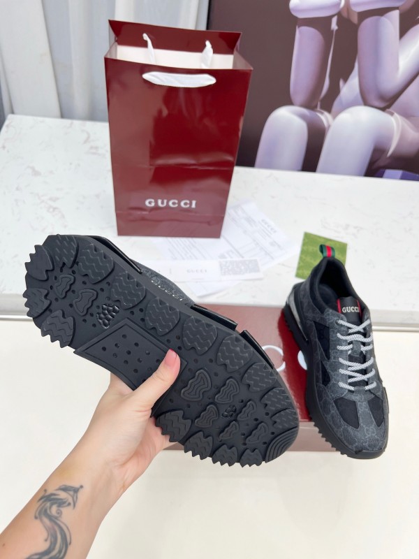 Gucci 2025/SS 2.0 Sneakers with Reflective Stripes and Retro Design - LY00320