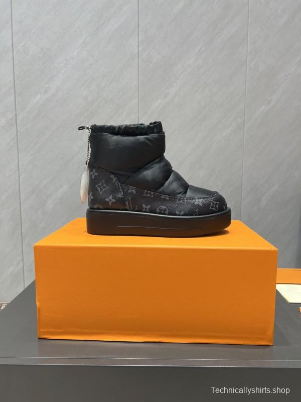 Louis Vuitton Fall/Winter 2025 Snow Boots Series Round Toe Thick Sole Down-Filled Snow Boots - KFY00310