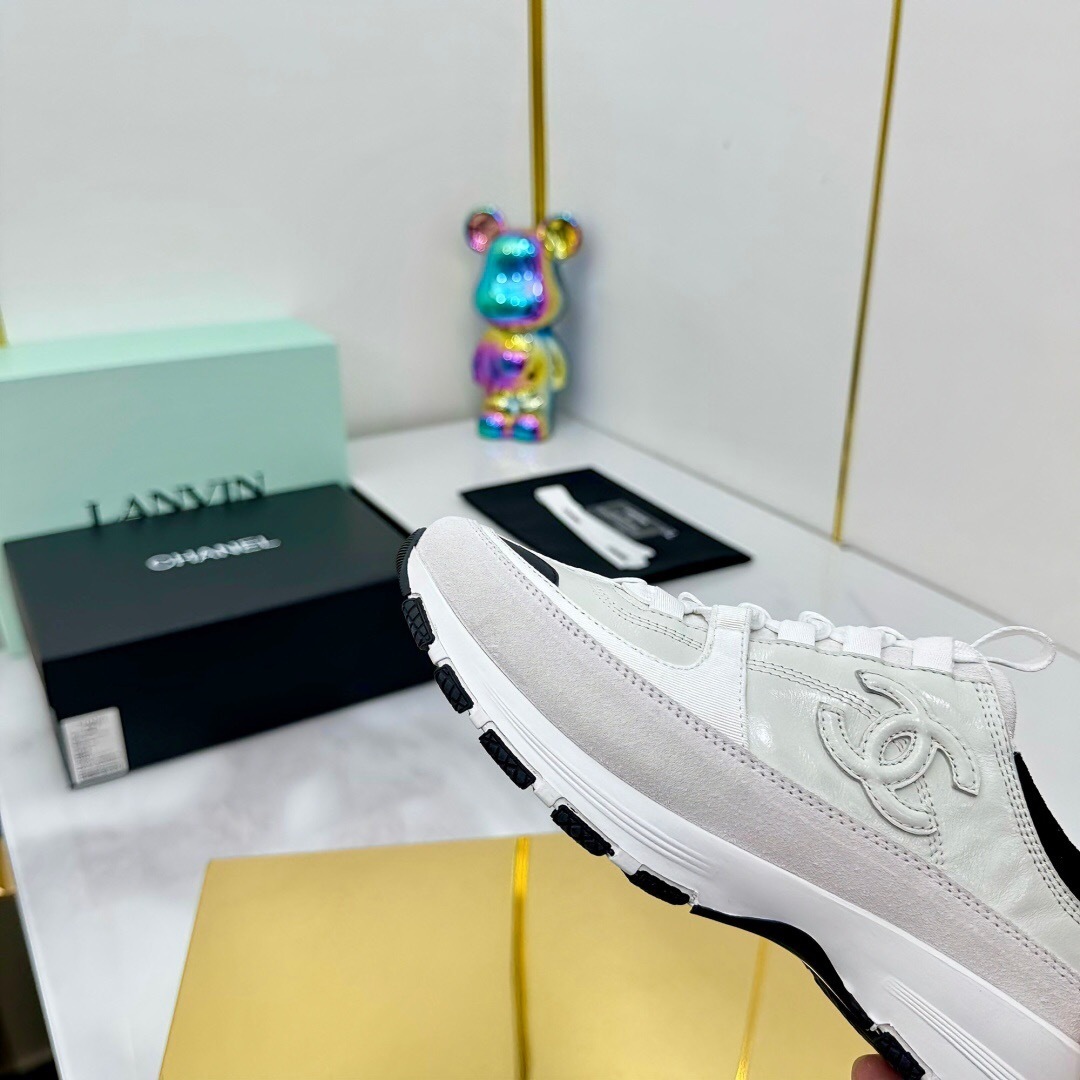 Chanel 2025 SS Thick Sole Casual Sneakers - LY00310