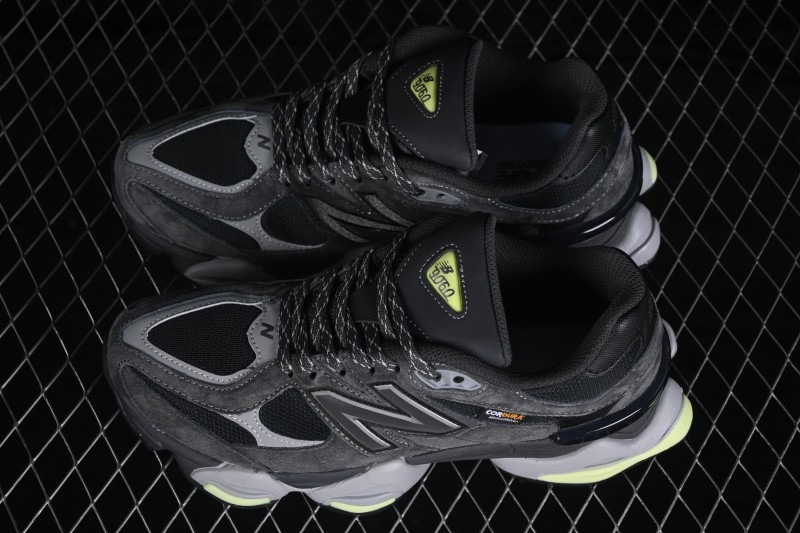 New Balance Retro Casual Running Shoes with ABZORB Cushioning and Suede Overlays - U90602P8