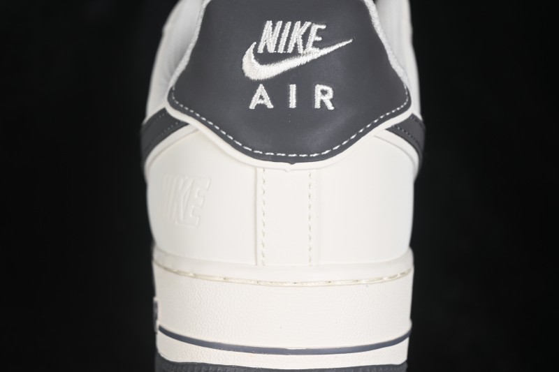 Nike Air Force 1 '07 Low Basketball Shoes with Full-Length Air Cushion - DD1982-352