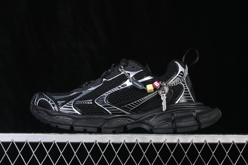 Balenciaga 3XL Charms Men Running Shoes with Cushioned Sole and Fashion-Forward Design - W3XCN1000