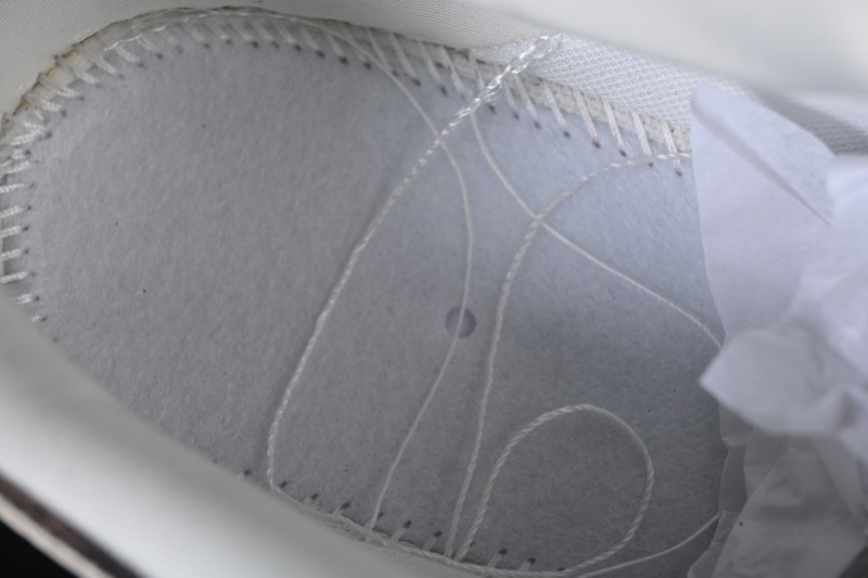 Nike Air Force 1 '07 Low Basketball Shoes with Full-Length Air Cushion - DW8806-010