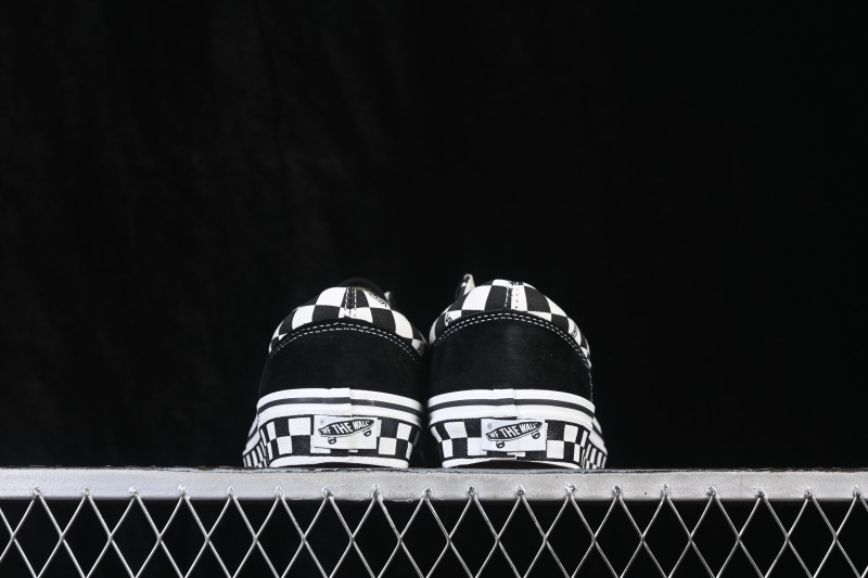 Vans Style 36 Checkerboard Skateboarding Shoes with Anti-Slip Vulcanized Sole - VN0A3DZ3C2Y