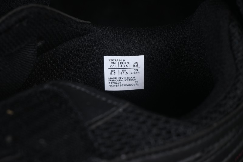 Issey Miyake x Asics Hyper Taping Retro Running Shoes with Breathable Lightweight Sole - 1203A819-001