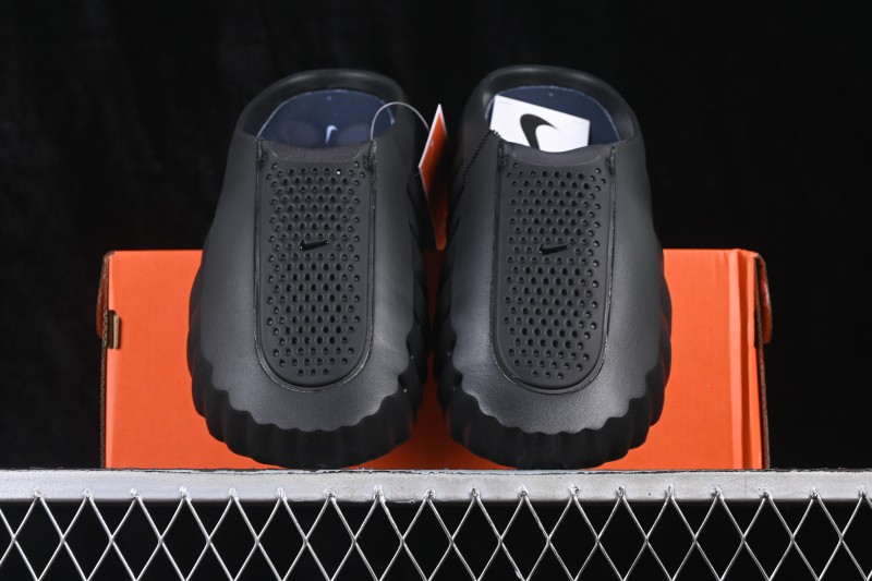 Nike Mind 001 Neuroscience Foot Massage Slippers with Perforated Breathable Upper and 22 Independent Foam Nodes - HQ4307-005