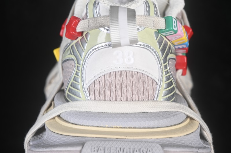 Balenciaga 3XL Extreme Laces Running Shoes with Adaptive Fit System - W3XBD9188