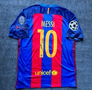 Barcelona Messi UCL Signed 16/17