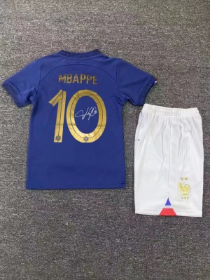 22/23 KIDS/CHILDREN France Mbappe SIGNED Jersey With COA + Shorts