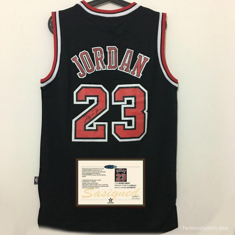 MICHAEL JORDAN BLACK 1996/97 SIGNED