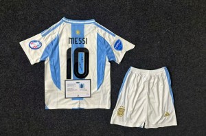 Messi Argentina Signature 2024 COPA AMERICA full patch + Shorts